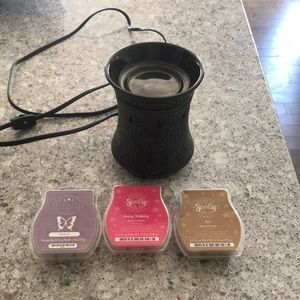 Scentsy Warmer + Unused Wax
